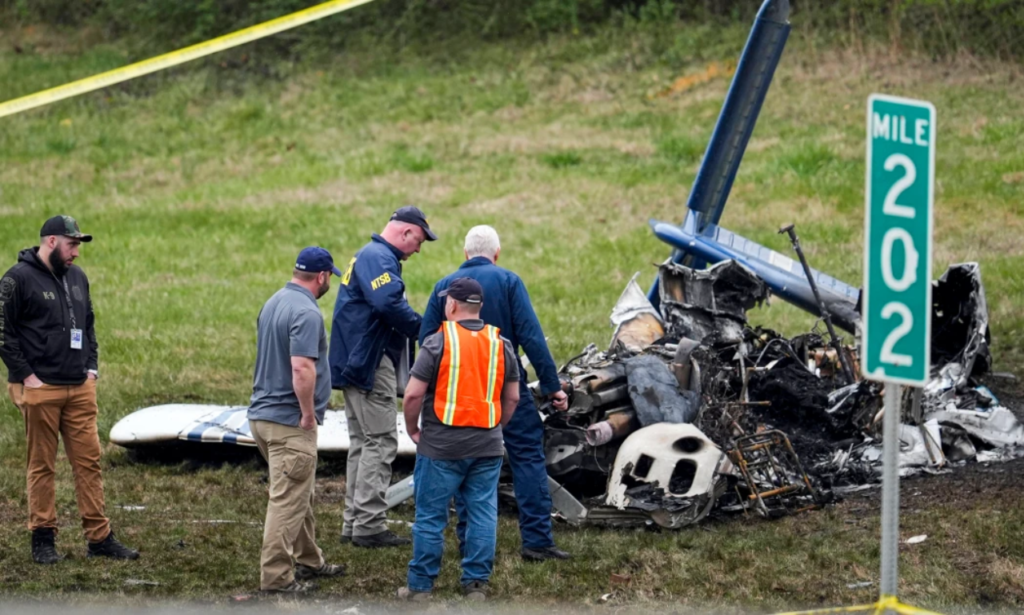 3 children among the 5 dead in small plane crash near Nashville highway