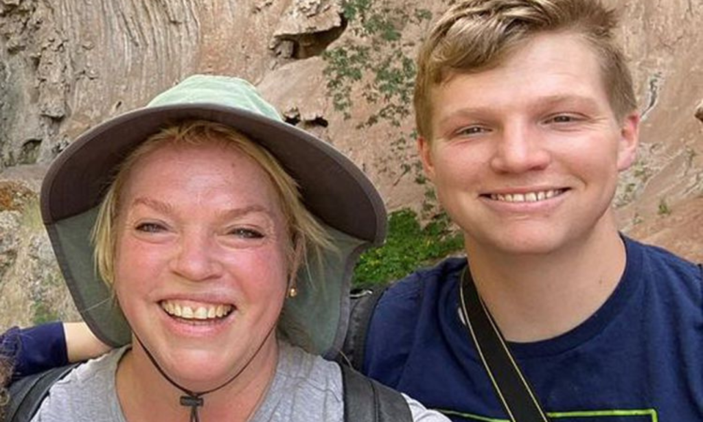 Garrison Brown, son of 'Sister Wives' stars Janelle and Kody Brown, dies at 25